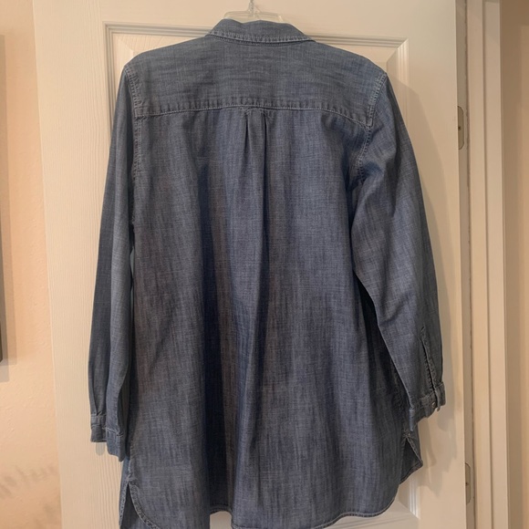 Chico’s blue jean blouse/ tunic, 30 length - Picture 2 of 3
